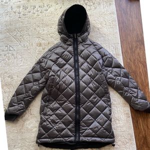 Athleta Vortex Reversible Down Parka, Black to Silver Bells _SIZE S